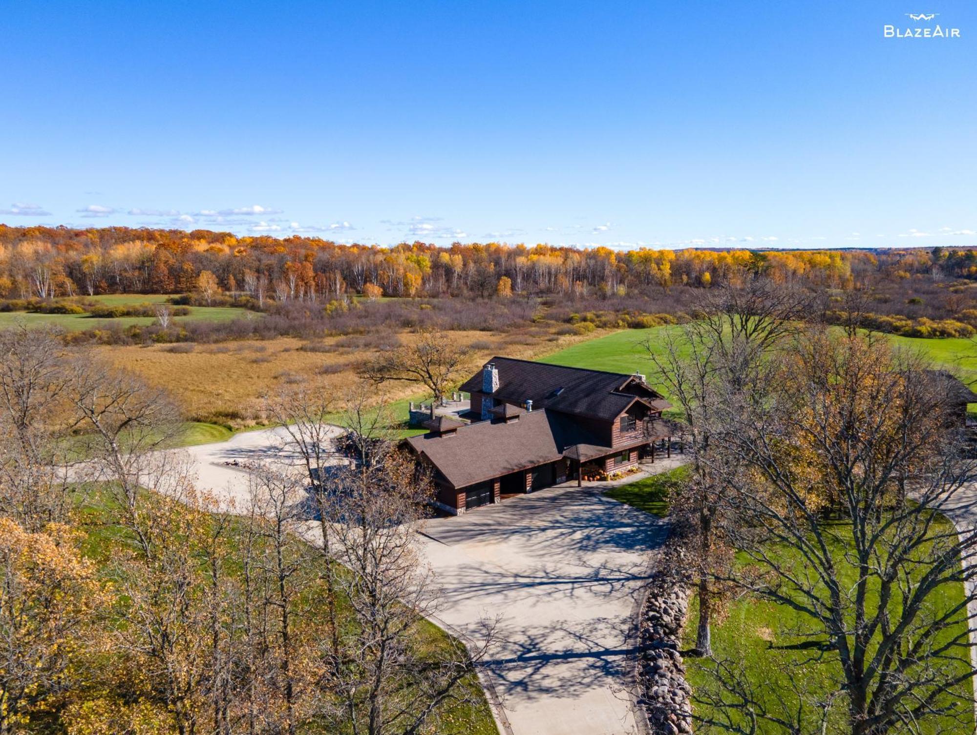 Гостевой дом The Getaway - A 500 Acre Estate Pequot Lakes Экстерьер фото